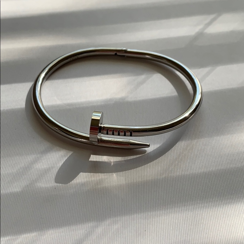 Nail bracelet